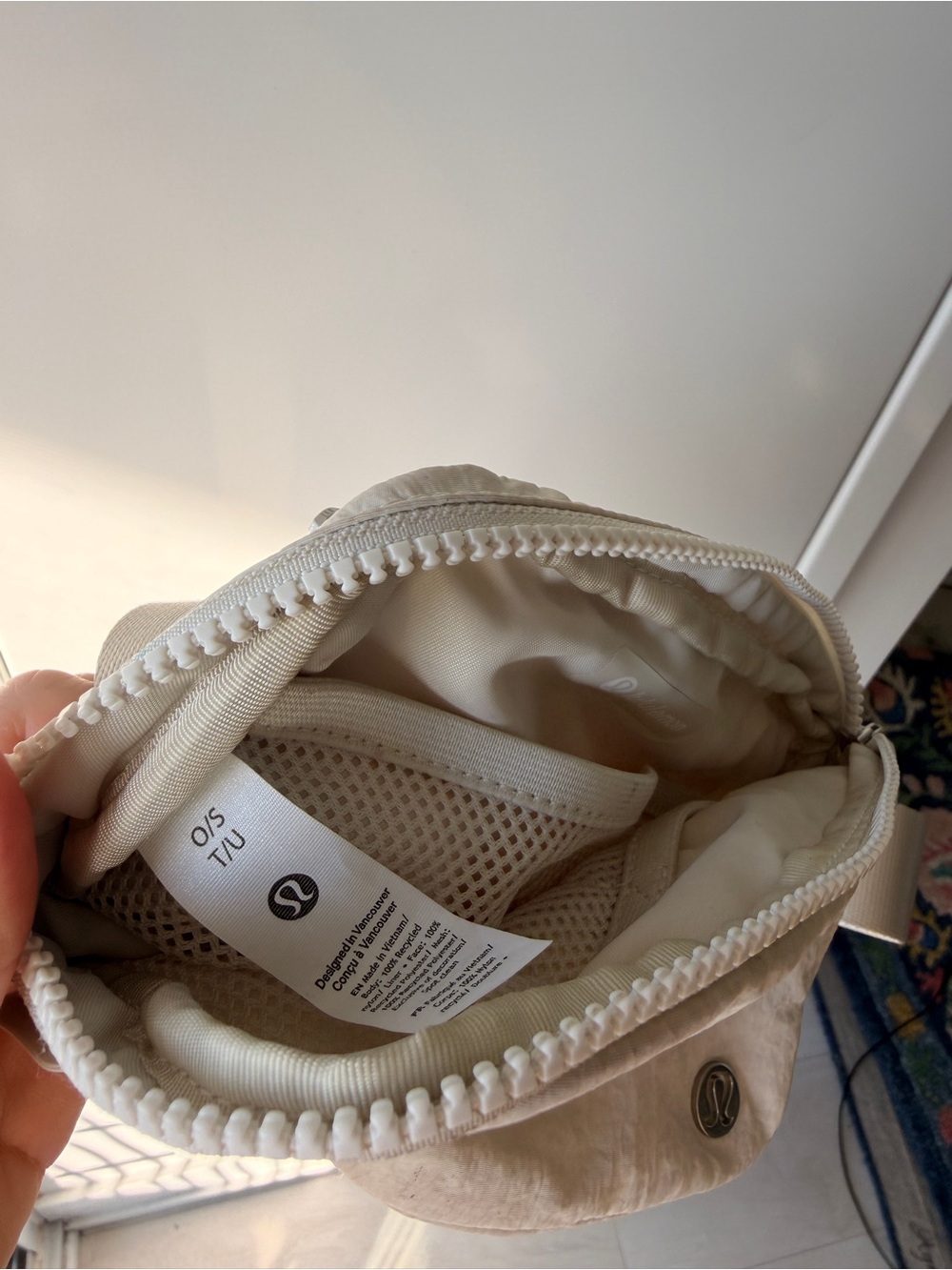 lululemon athletica Everywhere Belt Bag - Picture 4 of 7